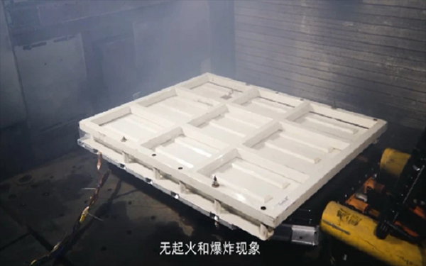 質(zhì)疑聲中科技創(chuàng)新，“彈匣電池”橫空出世意義重大